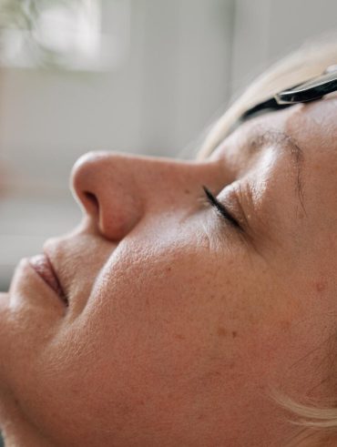 Astuces beauté : comment rajeunir votre visage instantanément ?