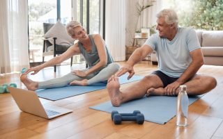 Exercices simples : transformez votre corps après 50 ans !