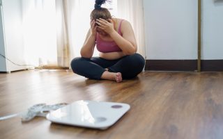 Comment stopper la prise de poids à la ménopause ?